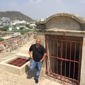 Meet your Posher, Edgardo